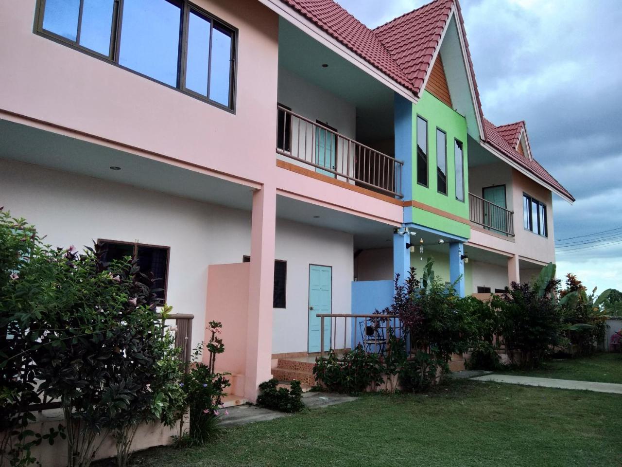 Peace Pool Resort Khun Han Exterior foto